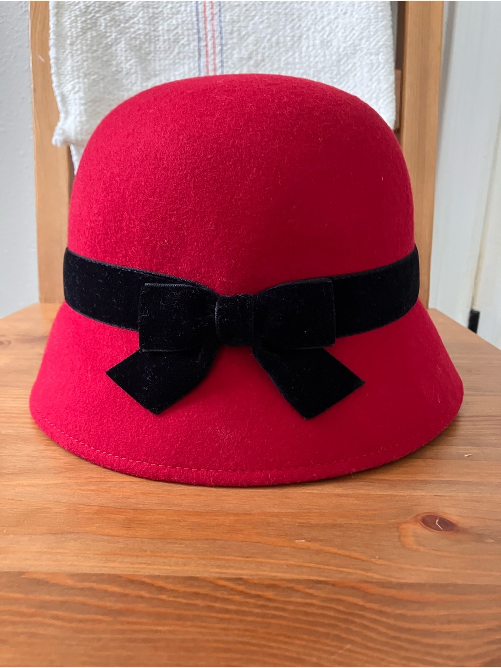 Gymboree Red Cloche Hat with Black Velvet Bow